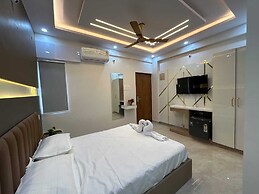 IAN Hotels