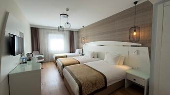 Golden Park Hotel