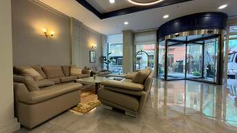 Golden Park Hotel