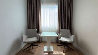 Golden Park Hotel
