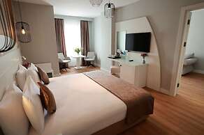 Golden Park Hotel