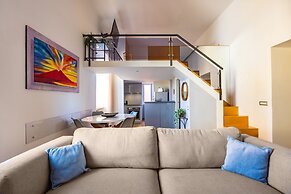 Lite Life Panoramic Flat by Napoliapartments