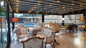 Garrya Romo Hotel