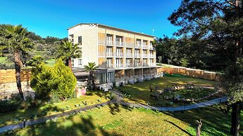 Garrya Romo Hotel