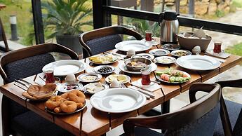 Garrya Romo Hotel