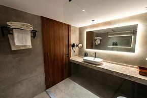 Garrya Romo Hotel