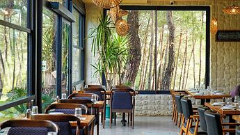Garrya Romo Hotel