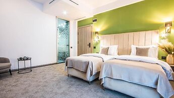 Central Carol Aparthotel 2