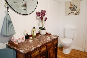 Towncottage Tenterfield Stay With Scenic Views