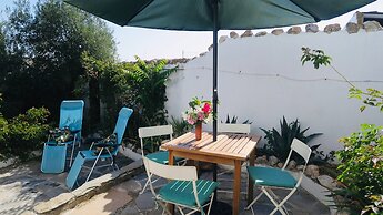 Room-peaceful Private Garden Studio for