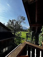 Heli's Holiday Suites