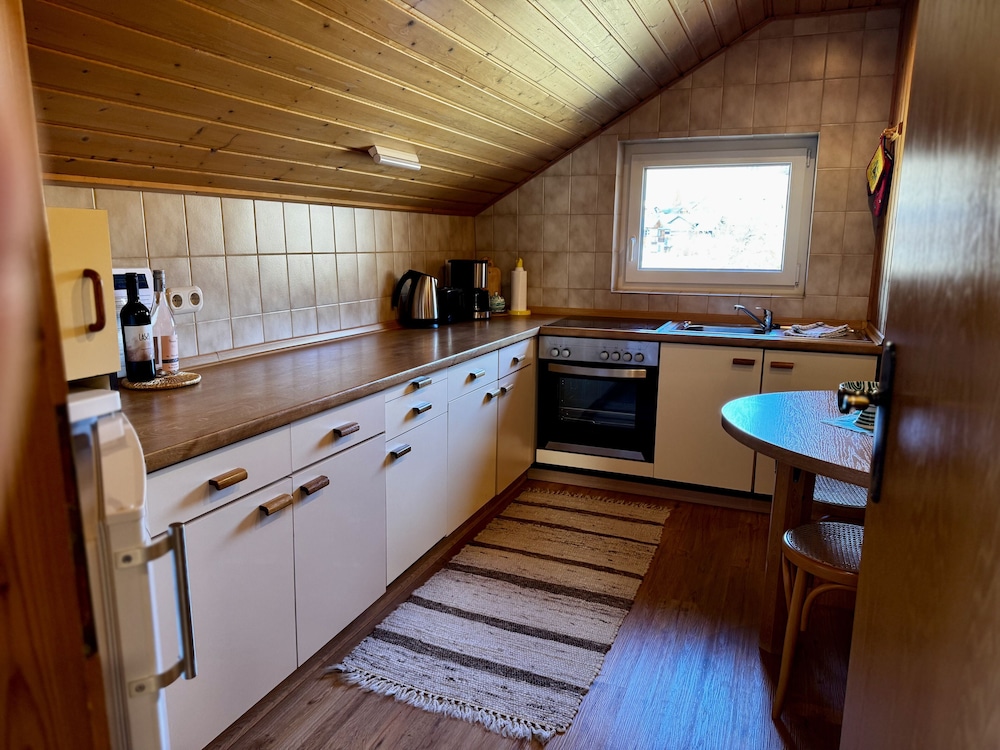 Heli's Holiday Suites