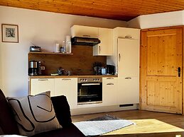 Heli's Holiday Suites