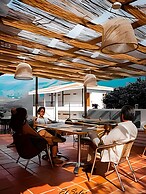 El Solaz By Honnor Living
