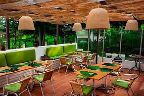 El Solaz By Honnor Living