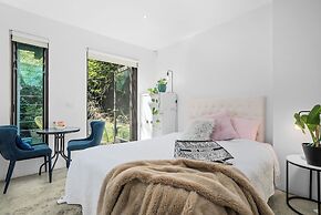Melb suite zen garden A0 F1