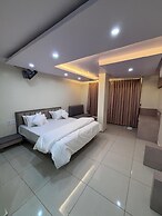 N.R. Hotel