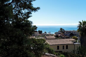 Due Passi Dal Mare