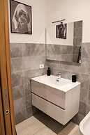 5 Santi Rooms