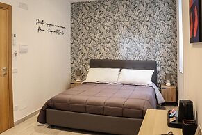 5 Santi Rooms