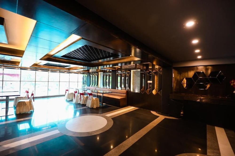 HOMANSH GALAXY HOTEL