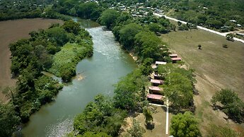 Carmelita River Cabins