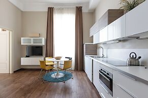 PORTA ROMANA APARTMENTS