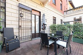 PORTA ROMANA APARTMENTS