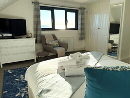Crows Nest Dawlish