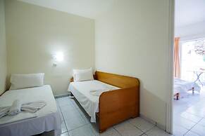 Vivian Hotel