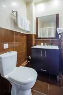 Vivian Hotel