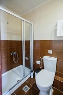 Vivian Hotel