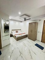 Lotustar Hotel