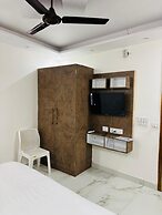 Lotustar Hotel