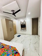 Lotustar Hotel