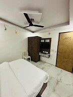 Lotustar Hotel