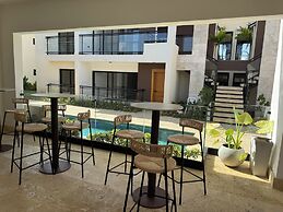 New Chic 2BR APT.