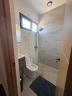 New Chic 2BR APT.