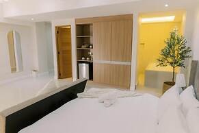 Palms La Union Suites
