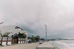 Palms La Union Suites