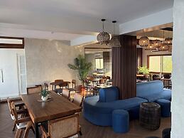 Palms La Union Suites