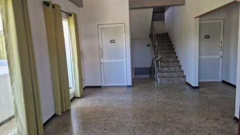 JKL Maha Oya Villa