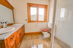 StayAU Breathtaking Panoramic Views