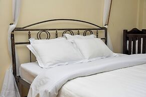 Goshen Farm Hotel