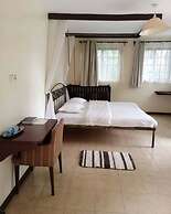 Goshen Farm Hotel