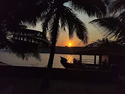 Chaitanya Nyahari Niwas