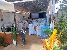 Maanet Gardens Kutus
