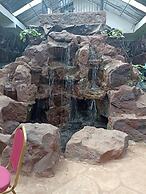 Maanet Gardens Kutus