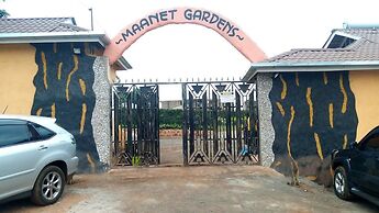 Maanet Gardens Kutus