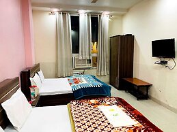 Shri Kamal Dham Hotel Vrindavan